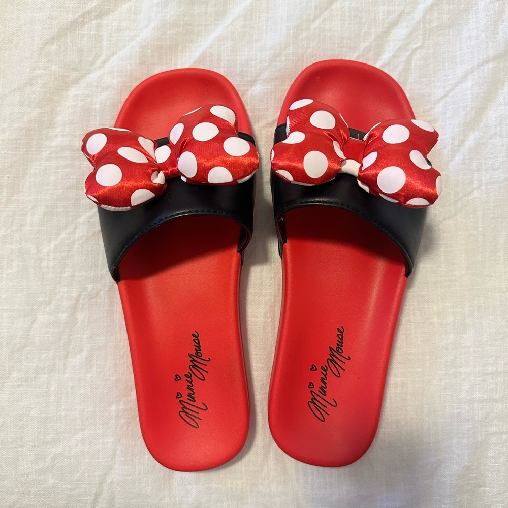 Disney Minnie Mouse bow slides